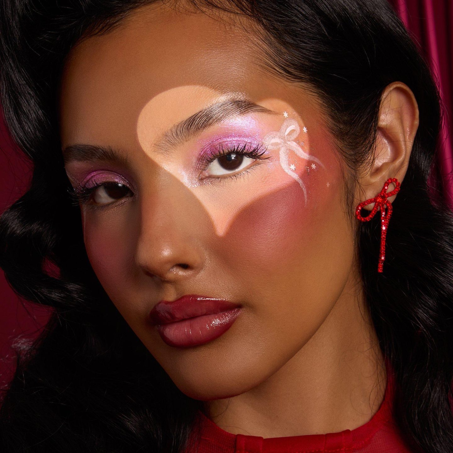 Набор теней ColourPop x Grinch Liked Christmas a Lot Shadow Stix — фото 3