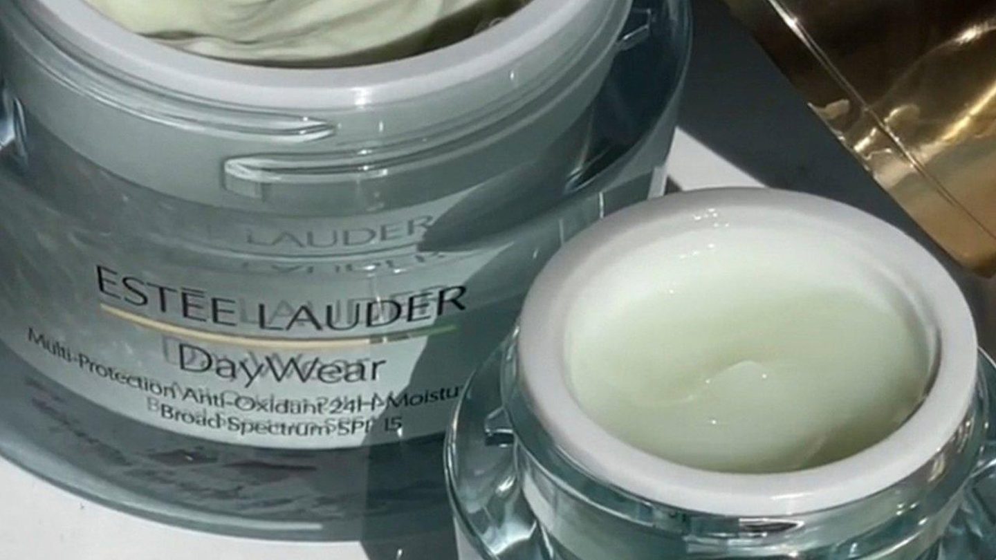 Крем-увлажнитель DayWear Multi-Protection Anti-Oxidant 24H с SPF 15 — фото 10