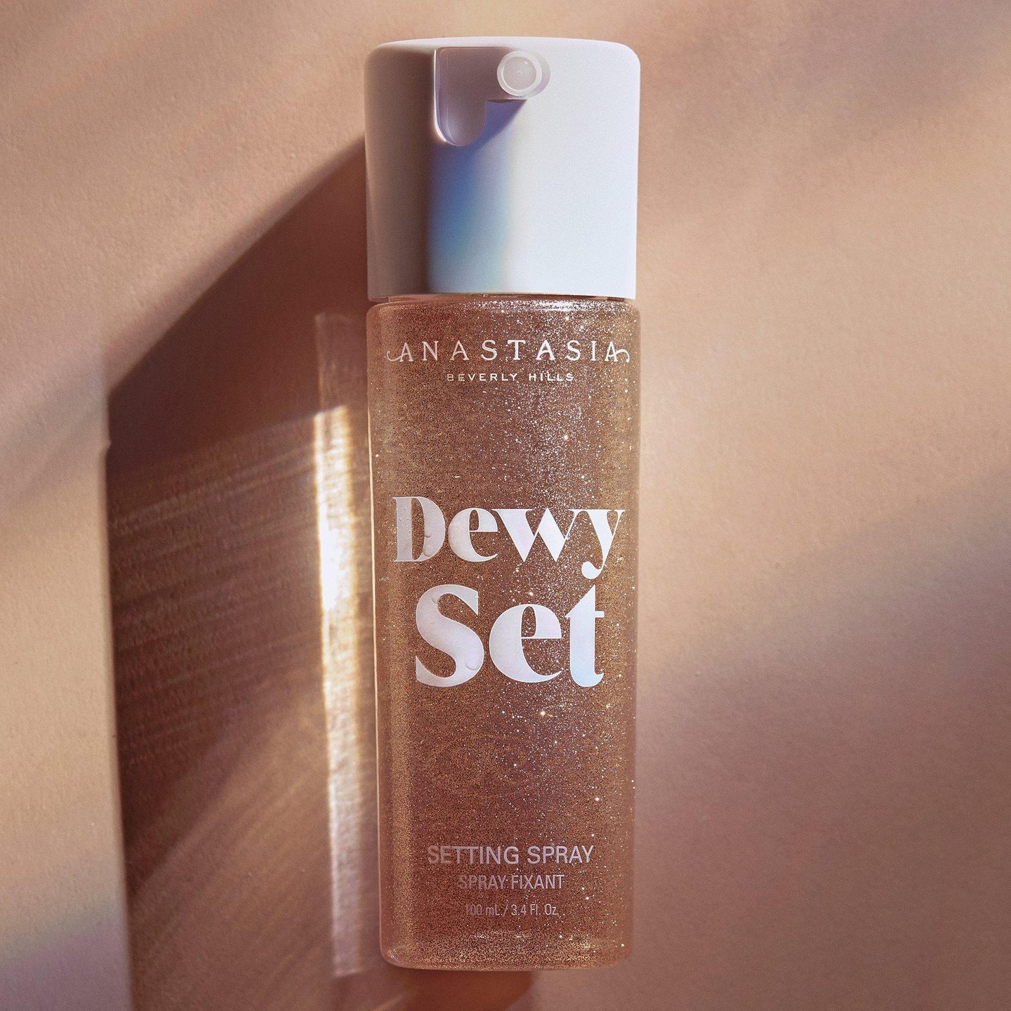 Увлажняющий спрей для фиксации макияжа Dewy Set — фото 3