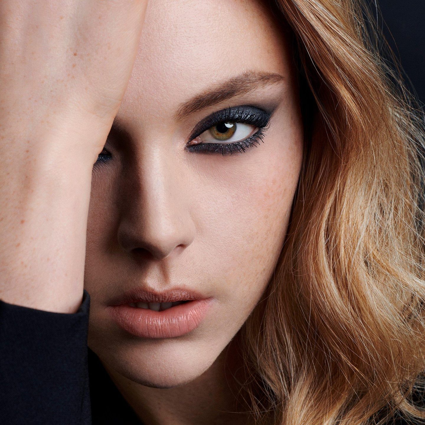 Долговечный карандаш для глаз Drama Liqui-Pencil — фото 7