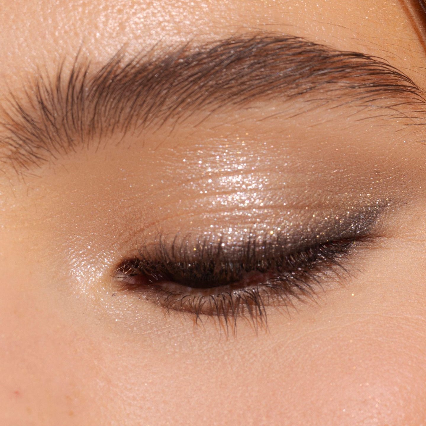 Палитра теней Extreme Shimmer Shadow Nude — фото 4