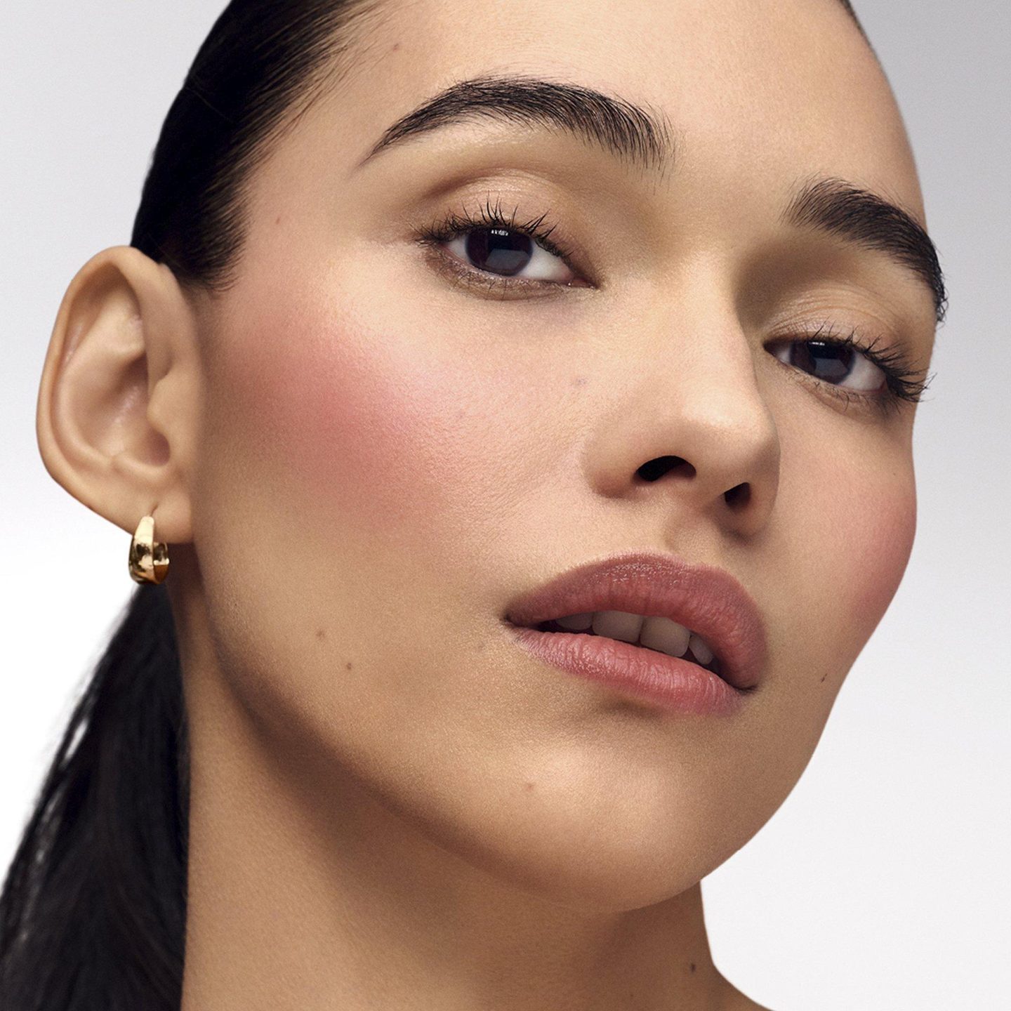Тональный румяна Futurist Blushmaker Dewy Cheek Tint — фото 4
