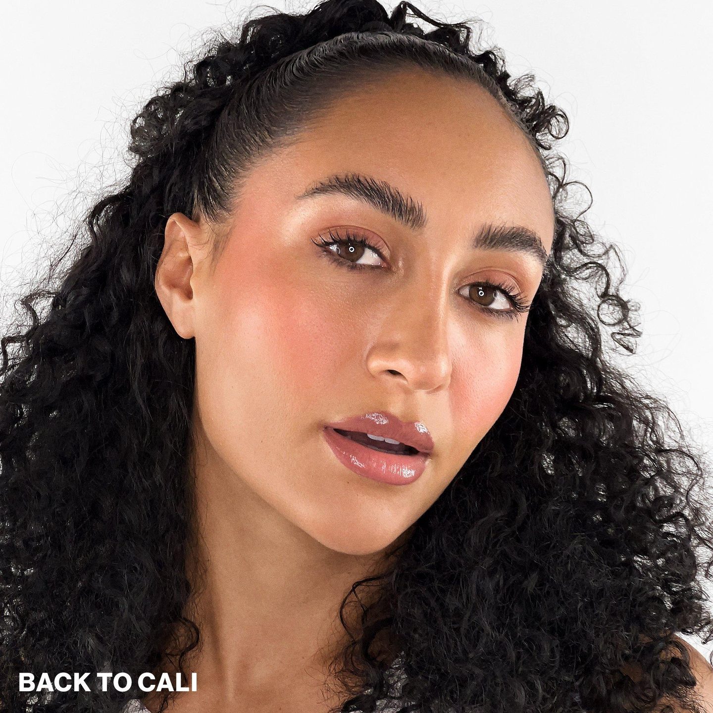 Палетка для лица Halo Sculpt + Glow с витамином E — фото 3