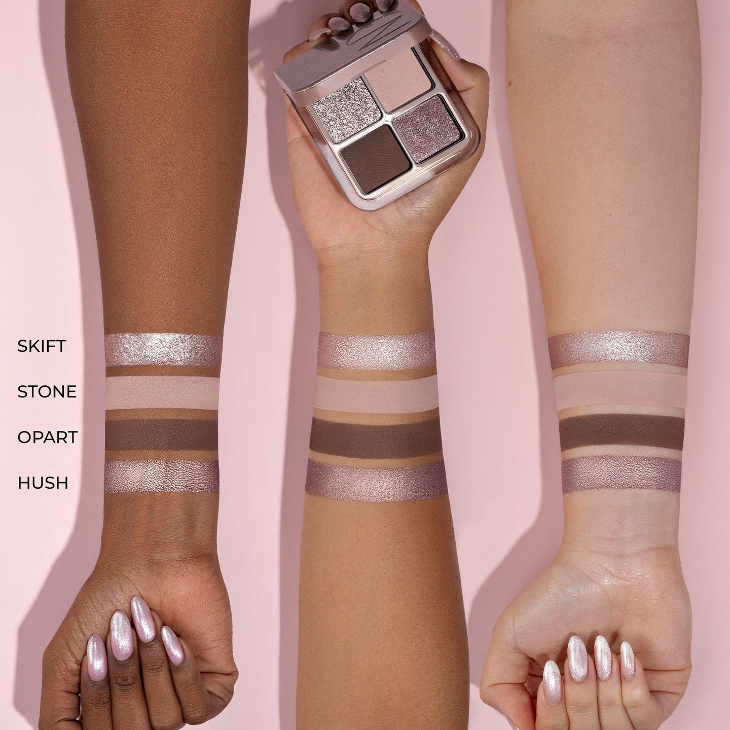 LUXE GLAM COMPACT Палитра теней для век Quad — фото 3