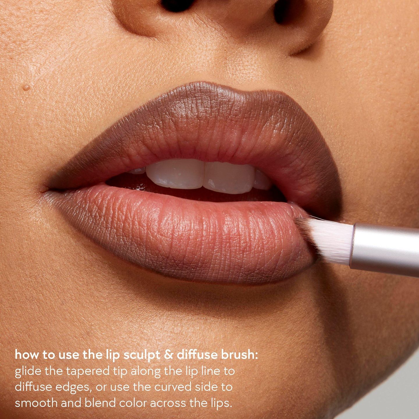 Кисть для губ Precision Lip Sculpt & Diffuse — фото 2
