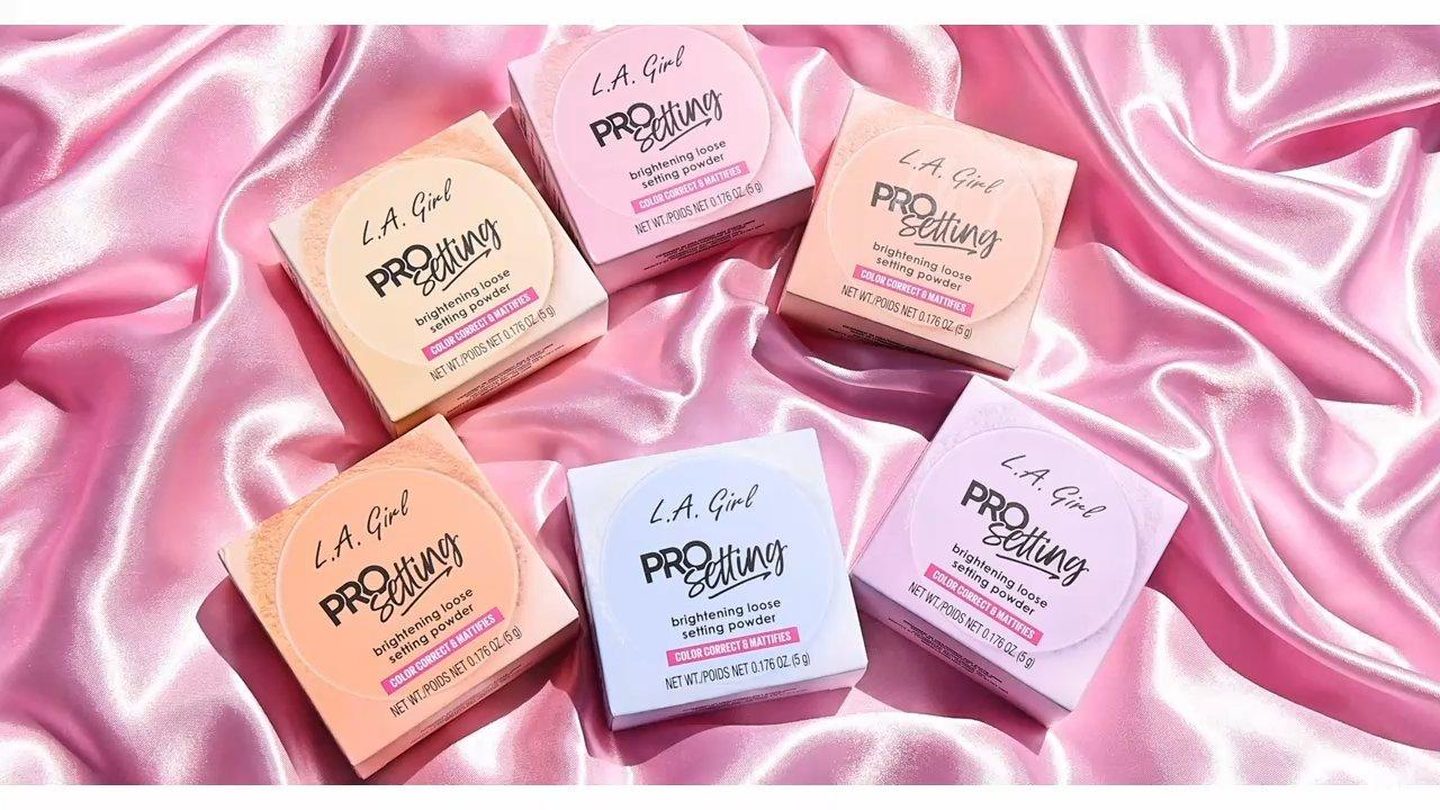 Пудра для закрепления макияжа PRO Setting Brightening Loose Setting Powder — фото 4