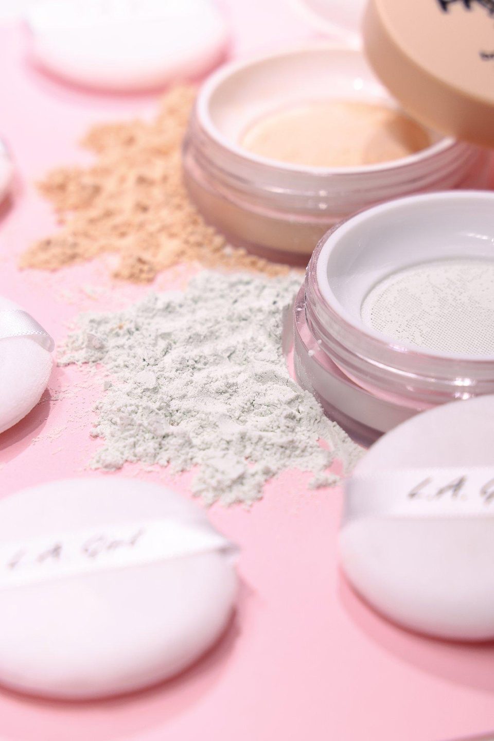 Пудра для закрепления макияжа PRO Setting Brightening Loose Setting Powder — фото 5