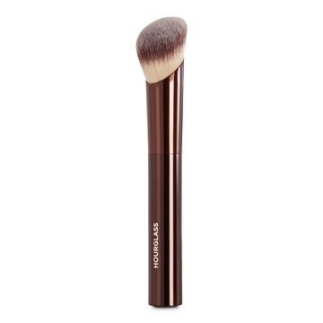 кисть для тонального крема ambient soft glow