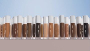 Увлажняющий тональный крем Soft'Lit с естественным сиянием — миниатюра 11