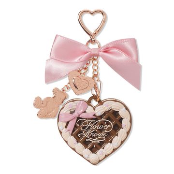 мини-пудра для закрепления и брелок из коллекции sweetie bear
